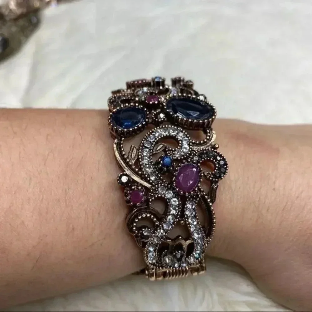 - Vintage multicolor women bracelet NEW